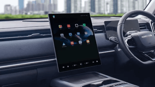 14.8 Screen with APPLE Carplay & Android Auto